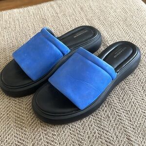 Vagabond Blue Platform Sandal